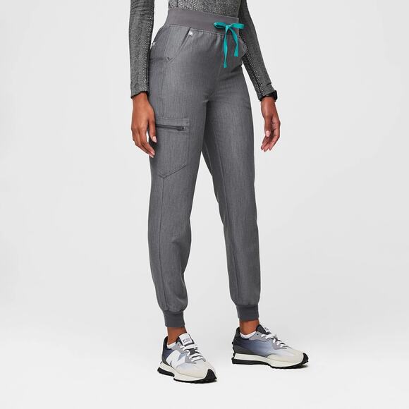 NWT Figs High Waisted Zamora Jogger Scrub Pant in Graphite Size Petite XS - Picture 1 of 13